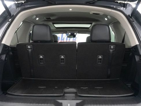 Used 2023 Honda Pilot Touring image 13