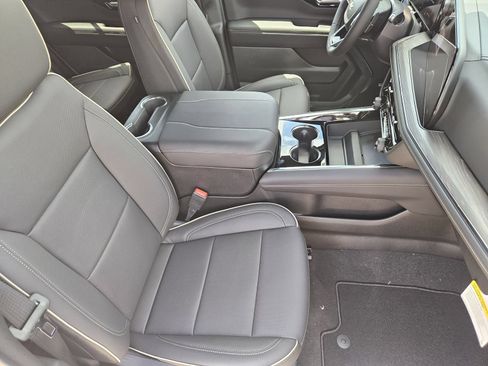 New 2026 Chevrolet Tahoe Premier w/ Sun And Tow Package AWD/4WD image 15