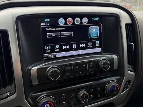 Used 2018 GMC Sierra 1500 SLT w/ Enhanced Driver Alert Package image 10