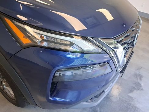 Used 2023 Nissan Rogue S AWD/4WD image 6