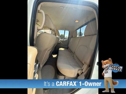 Used 2015 Nissan Frontier SV w/ SV Value Truck Package RWD image 23