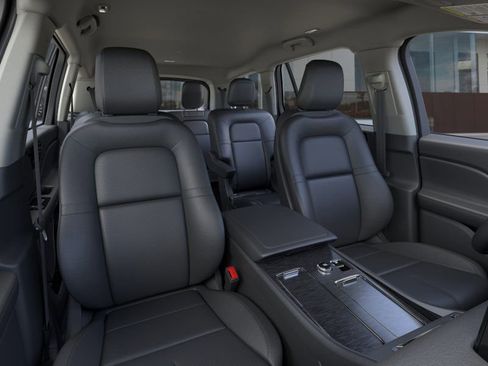 New 2026 Lincoln Aviator AWD image 10