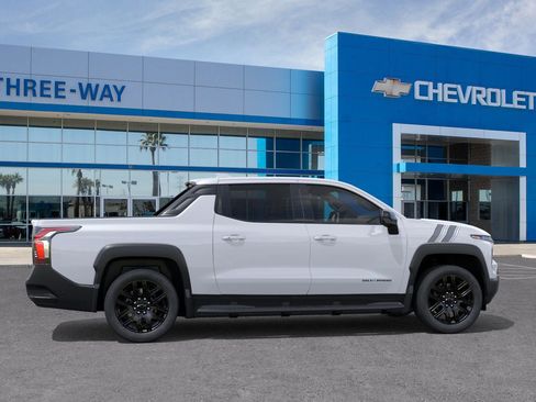 New 2026 Chevrolet Silverado EV LT image 29