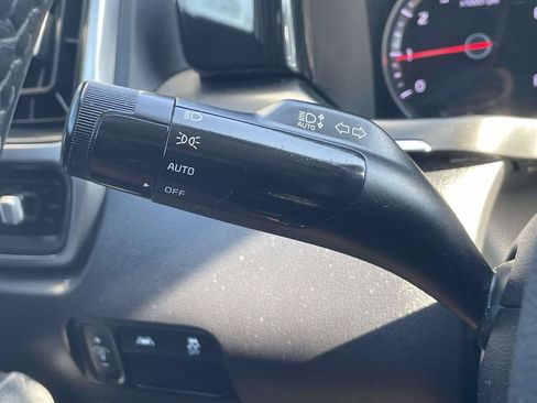 Used 2022 Kia Sorento S w/ Panoramic Sunroof Package FWD image 29