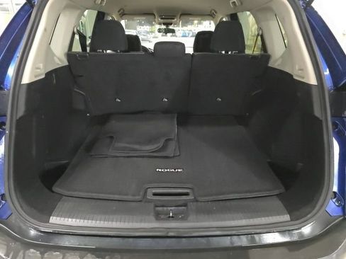 Used 2022 Nissan Rogue SV image 13
