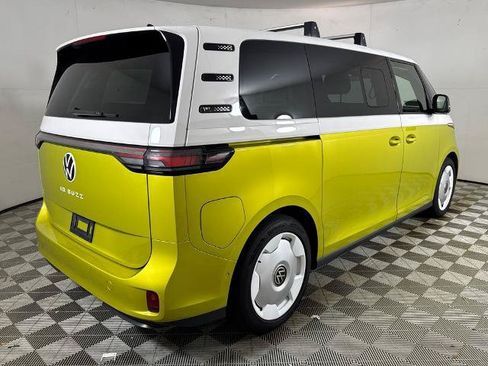 Used 2025 Volkswagen ID. Buzz 1st Edition RWD image 3