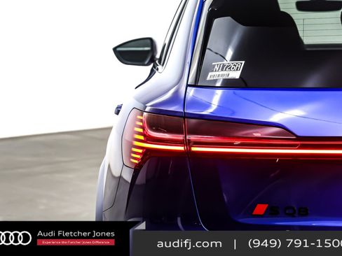 Used 2024 Audi SQ8 e-tron Premium Plus w/ Black Optic Package image 15