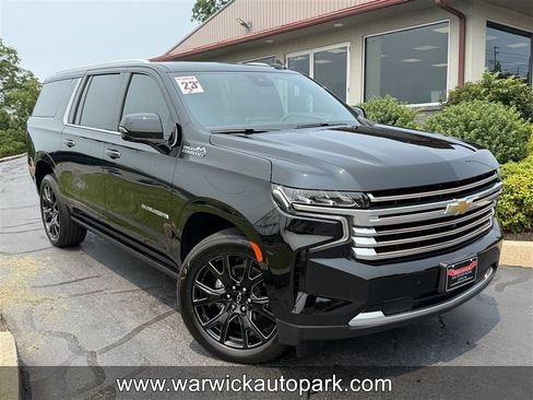 Used 2023 Chevrolet Suburban High Country w/ Premium Package AWD/4WD image 1
