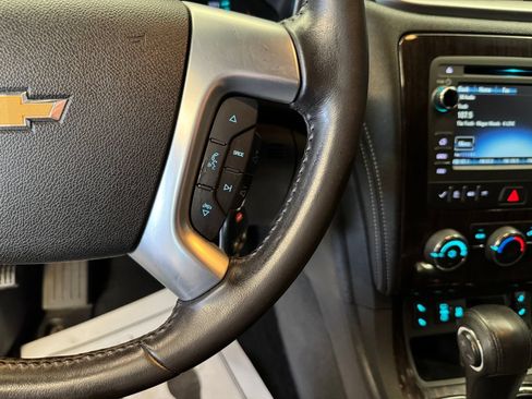 Used 2015 Chevrolet Traverse LT AWD/4WD image 12