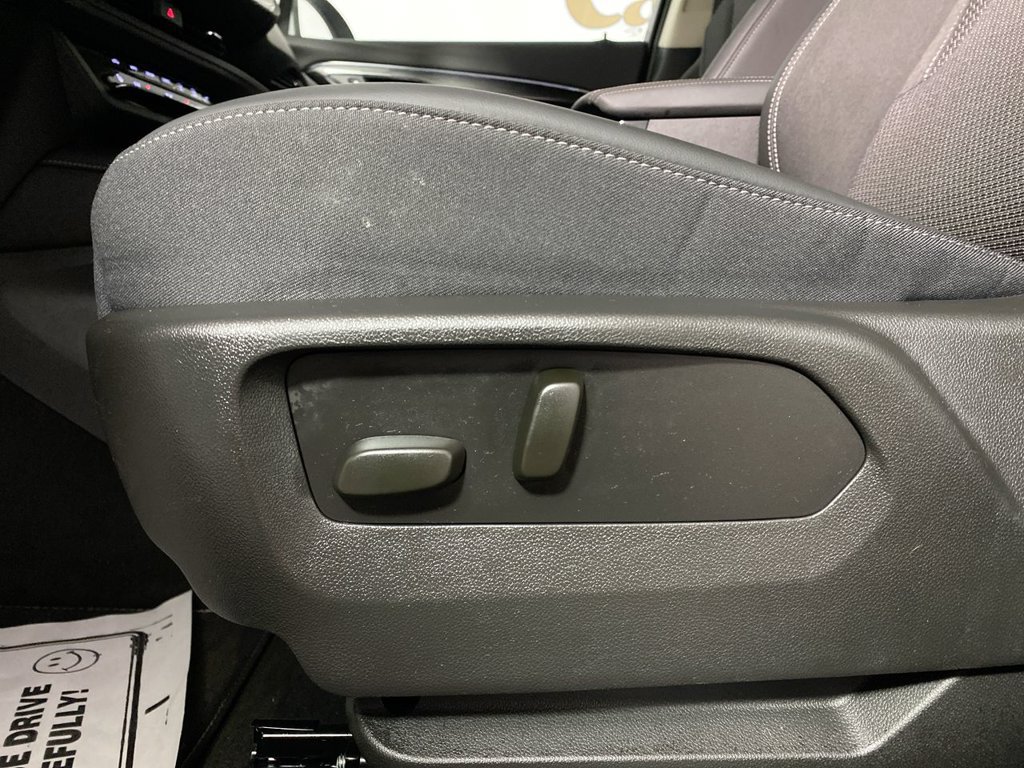 Used 2023 Buick Envision Preferred AWD/4WD image 12