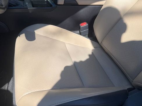 Used 2020 Lexus ES 350 w/ Premium Package image 11