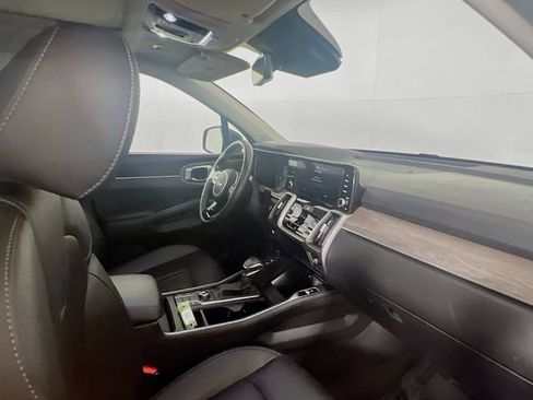 Used 2023 Kia Sorento S w/ Panoramic Sunroof Package AWD/4WD image 10
