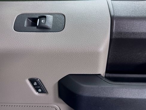 Used 2018 Ford F150 XL w/ Equipment Group 101A Mid image 26