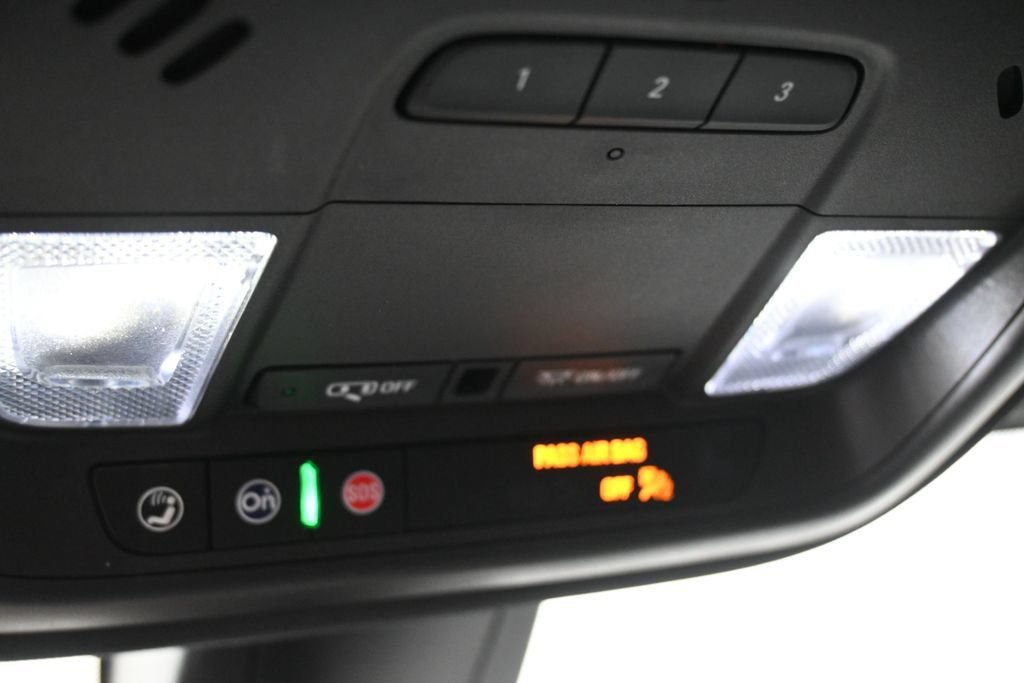 Used 2023 Chevrolet Traverse LT w/ LPO, Floor Liner Package AWD/4WD image 37