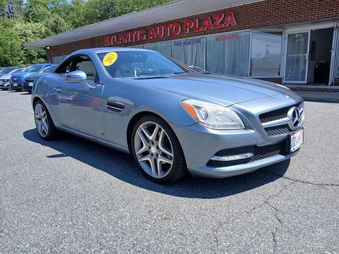 Used 2013 Mercedes-Benz SLK 250 image 3