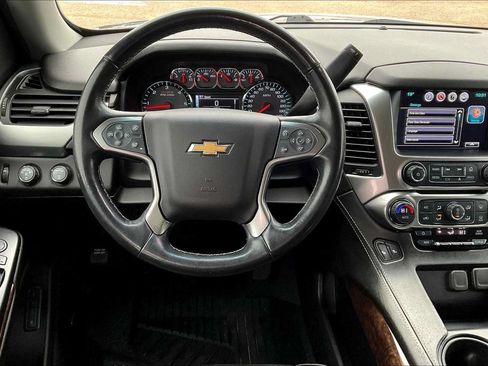 Used 2019 Chevrolet Tahoe LT w/ Luxury Package AWD/4WD image 6