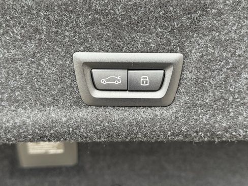 New 2026 BMW 330i Sedan w/ M Sport Package image 15