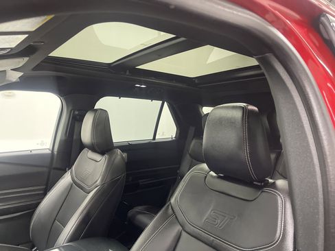 Used 2023 Ford Explorer ST w/ Equipment Group 401A image 13