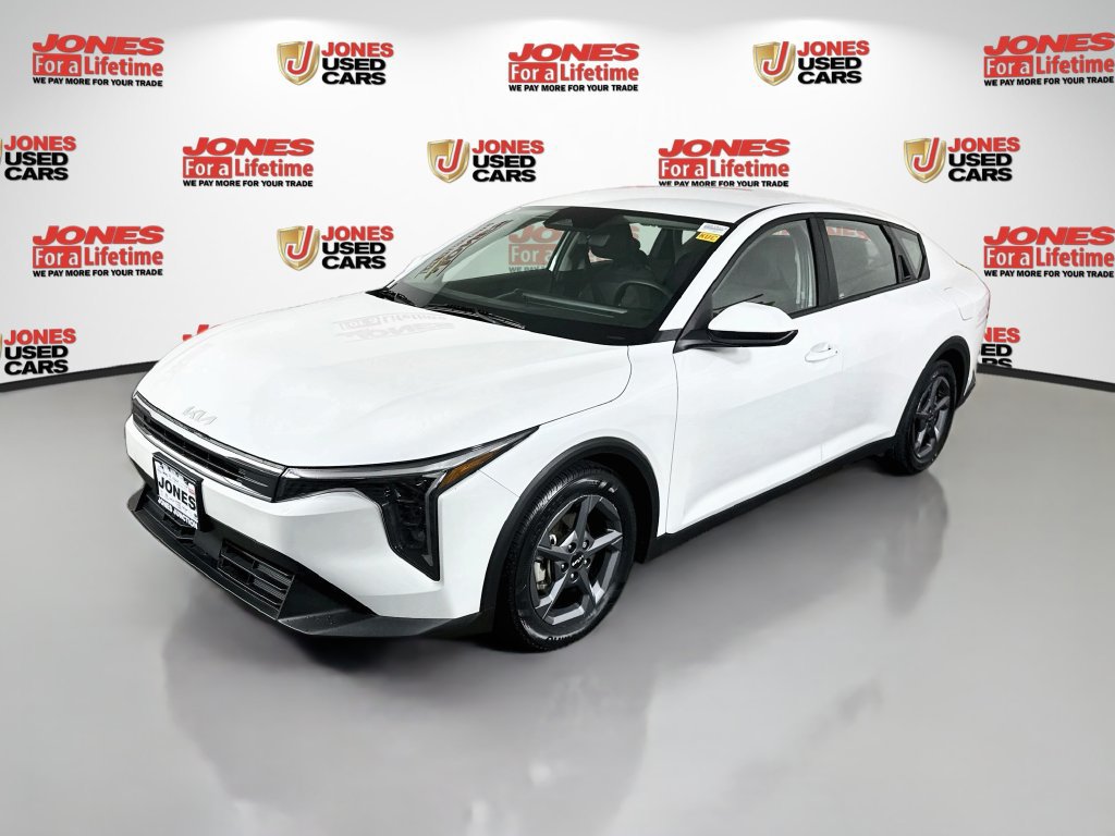 Certified 2025 Kia K4 FWD image 12
