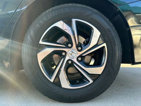 Used 2017 Honda Accord LX image 27