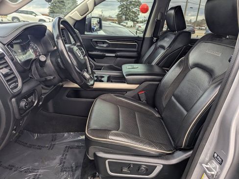 Used 2022 RAM 1500 Laramie AWD/4WD image 13