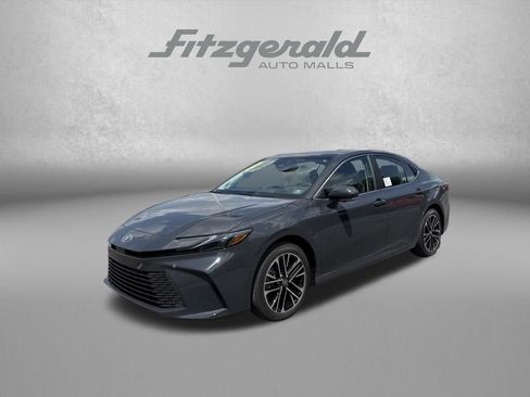 Used 2026 Toyota Camry XLE w/ Premium Plus Package AWD/4WD image 3