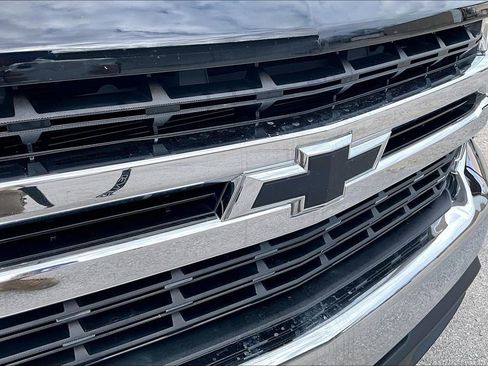 Used 2021 Chevrolet Silverado 1500 LT w/ Convenience Package II image 32