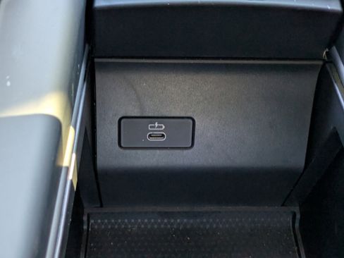 Used 2025 BMW X5 xDrive50e image 33