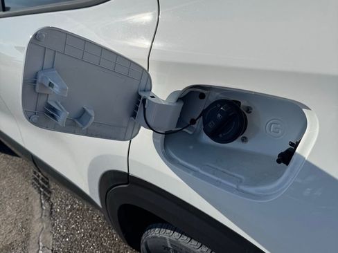 New 2026 Kia Seltos S image 8