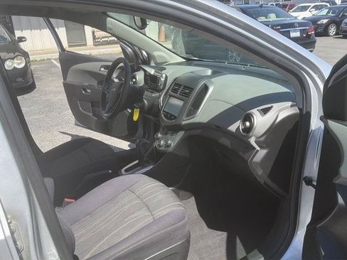 Used 2015 Chevrolet Sonic LT FWD image 17