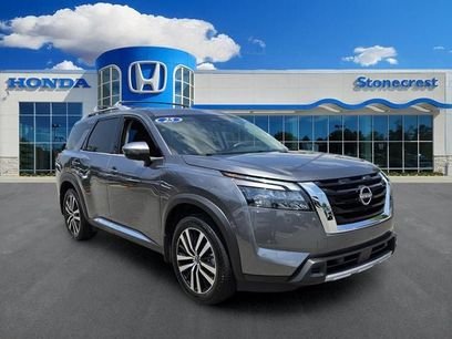 Used 2025 Nissan Pathfinder Platinum w/ Cargo Package