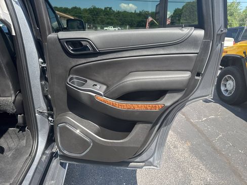 Used 2019 Chevrolet Tahoe Premier AWD/4WD image 26
