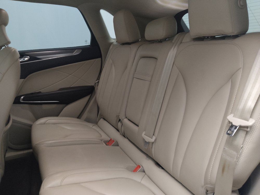 Used 2019 Lincoln MKC Premiere FWD image 18