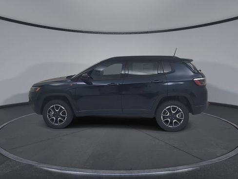 New 2026 Jeep Compass Trailhawk AWD/4WD image 9