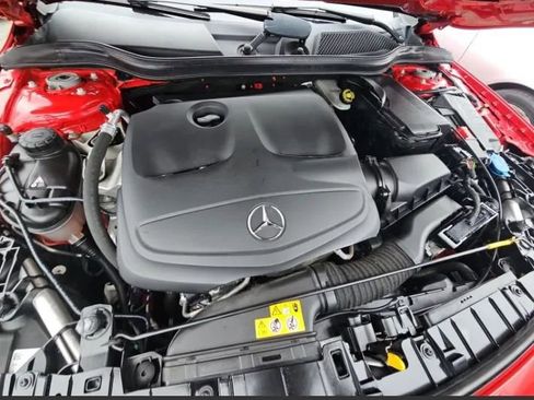 Used 2019 Mercedes-Benz GLA 250 4MATIC image 7