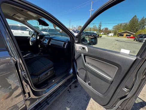 Used 2019 Ford Ranger XLT w/ Equipment Group 302A Luxury AWD/4WD image 26