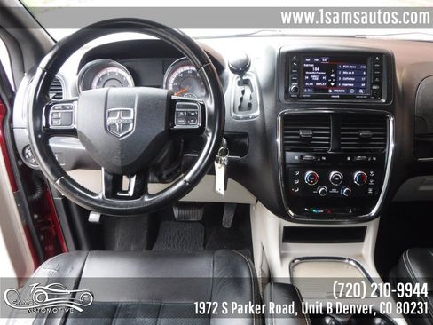 Used 2018 Dodge Grand Caravan SXT FWD image 5