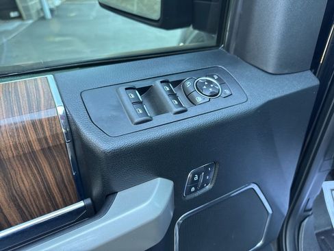 Used 2016 Ford F150 Lariat w/ Equipment Group 502A Luxury AWD/4WD image 15