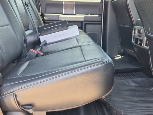 Used 2019 Ford F450 Lariat w/ Lariat Ultimate Package AWD/4WD image 7