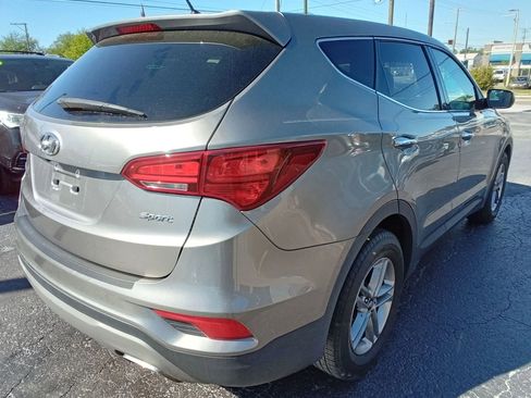Used 2018 Hyundai Santa Fe Sport image 5