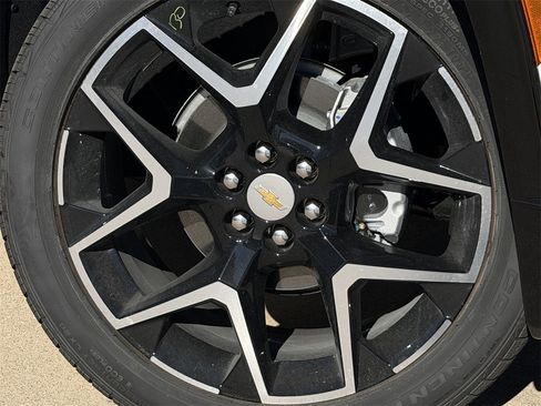 New 2026 Chevrolet Traverse High Country image 9