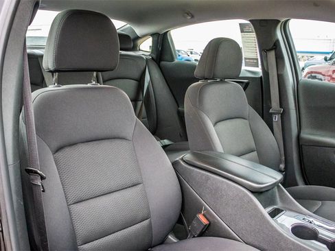 Used 2024 Chevrolet Malibu LT image 9