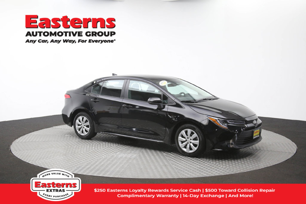 Used 2025 Toyota Corolla LE FWD image 47