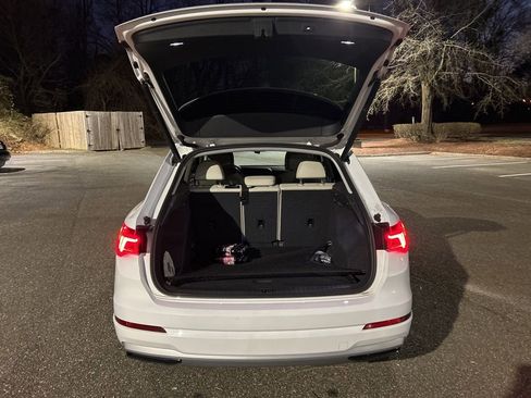 Used 2020 Audi Q3 2.0T Premium image 6