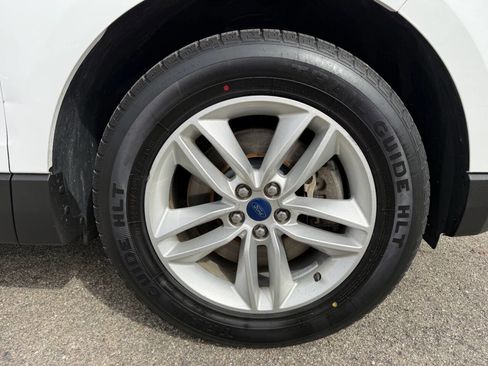 Used 2017 Ford Edge SEL image 33