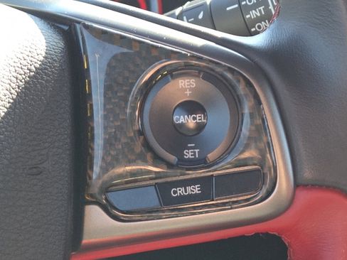 Used 2018 Honda Civic Type R image 6