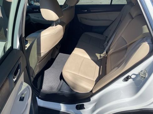 Used 2019 Subaru Outback 2.5i Limited AWD/4WD image 12