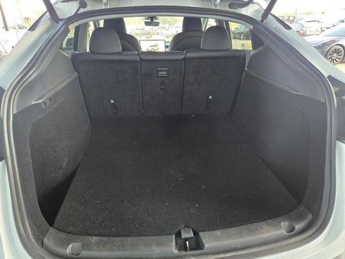 Used 2023 Tesla Model Y Long Range image 9