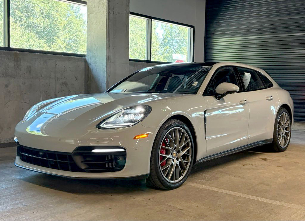 Used 2023 Porsche Panamera 4S AWD/4WD image 1