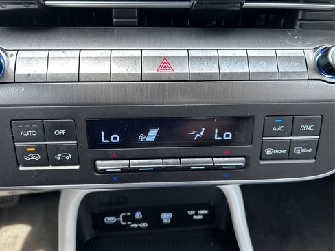 Used 2025 Hyundai Kona SEL AWD/4WD image 20